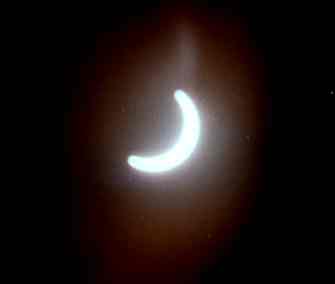 12 Ago 1999 - eclissi 12.jpg (2290 byte)